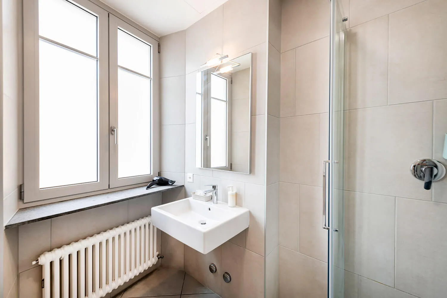 Il bagno privato con la doccia